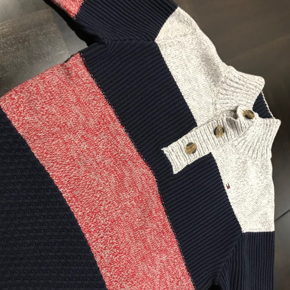 Tommy Hilfiger Boys Sweater Size S(8-10) - Picture 4 of 8